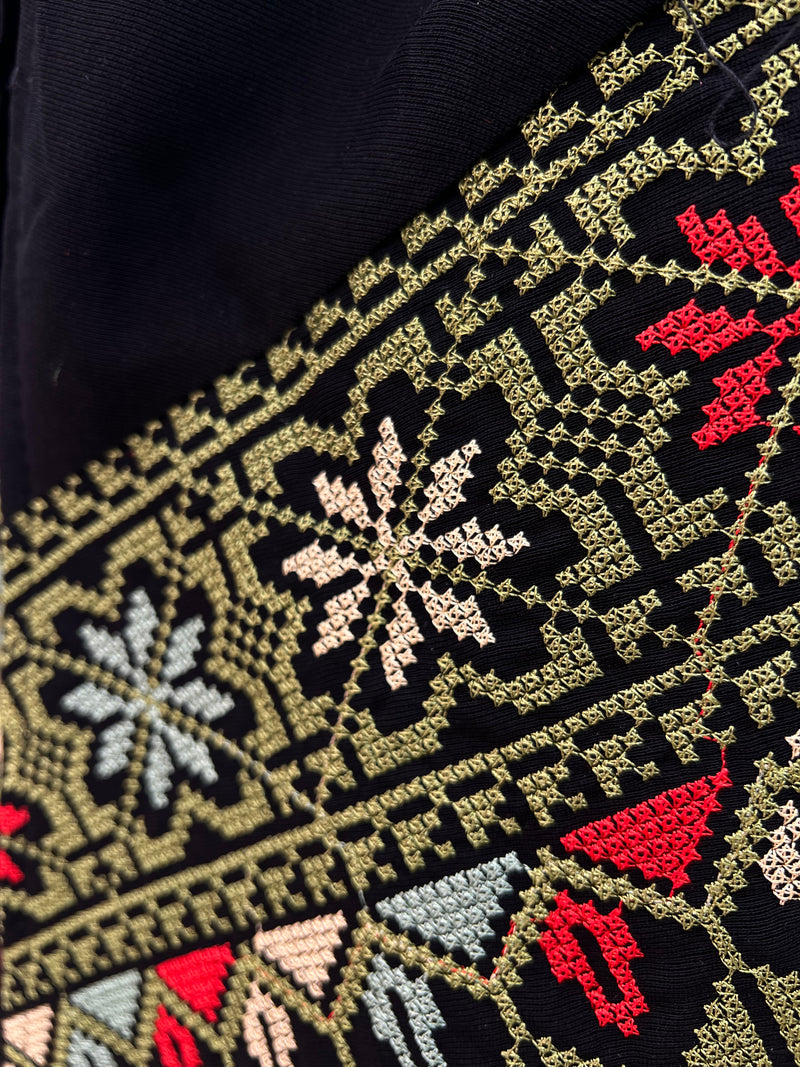 Black Shawl - Olive Green Stitch