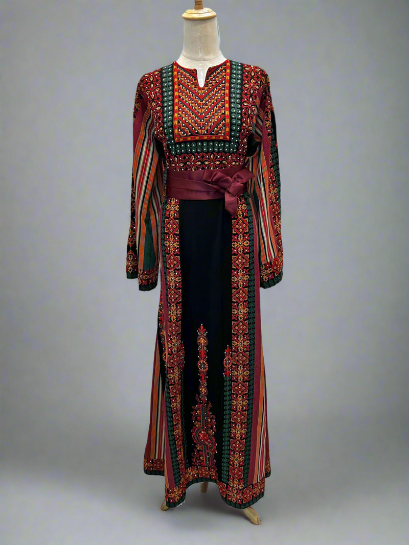 Black Majdalawi Thobe With Red Embroidery