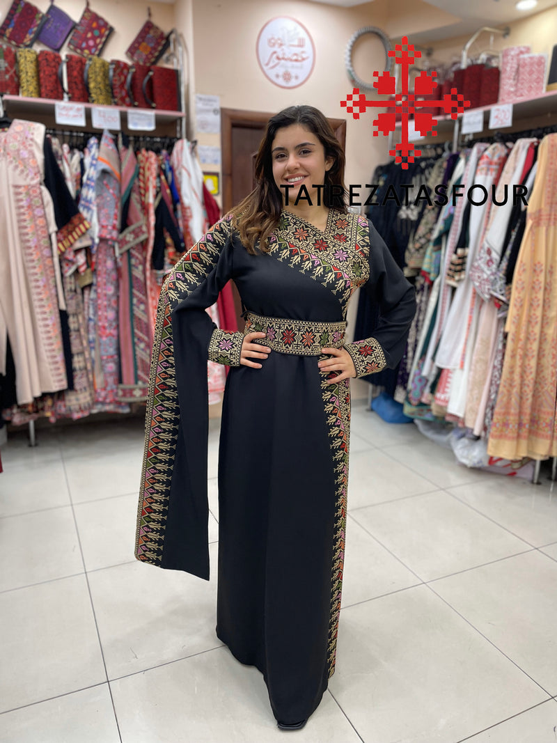 Embroidered Shoulder in Black and Gold Thread