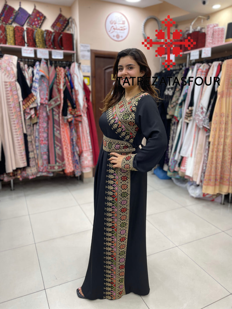 Embroidered Shoulder in Black and Gold Thread