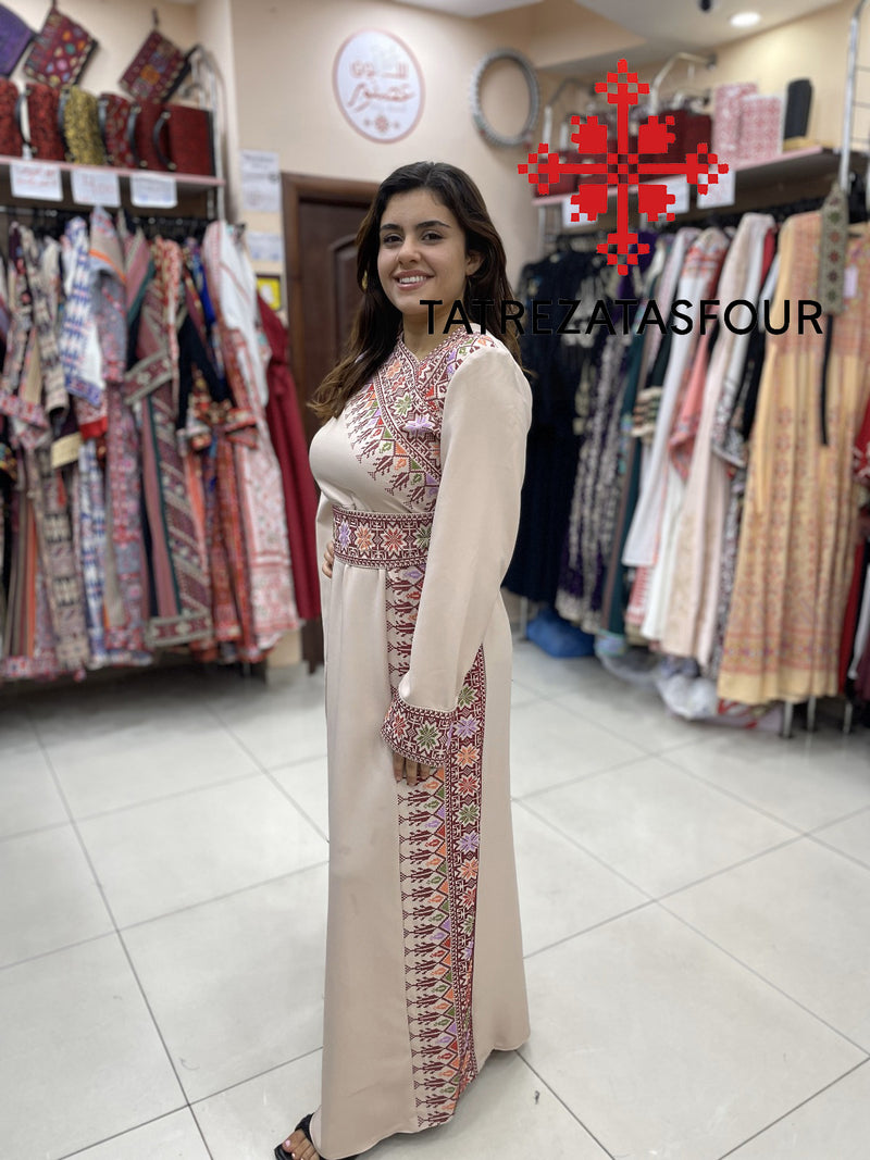 Embroidered Shoulder in Beige and Burgundy Thread